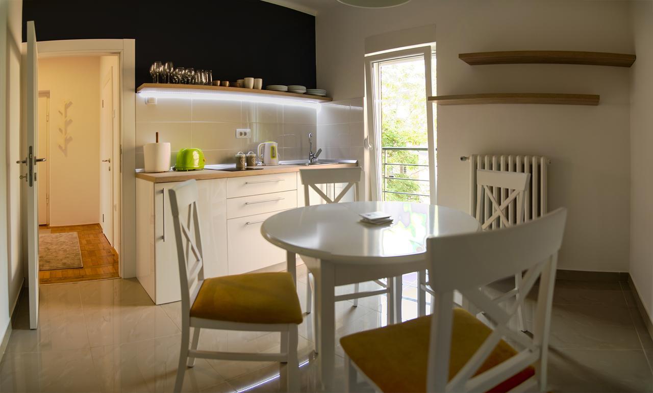 Apartman No.5 Novi Sad Buitenkant foto